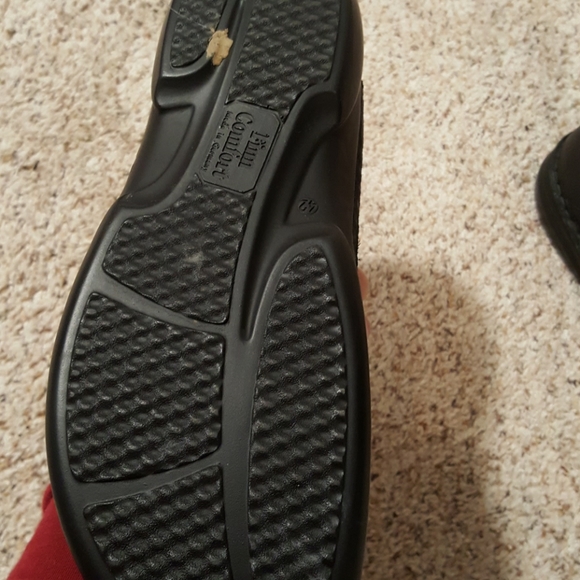 Gently worn Finn Comfort perforated footbed - Picture 6 of 9